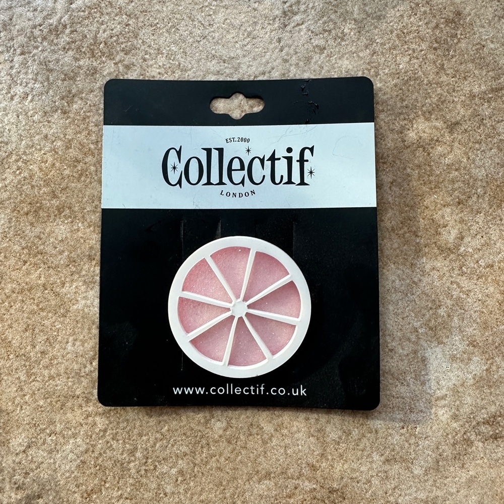 Retro sparkly pink grapefruit citrus brooch pin by collectif